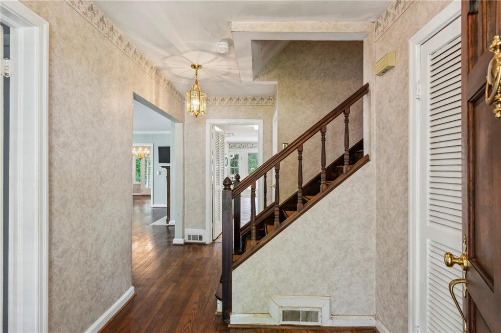 88 Karland Drive, Atlanta, Georgia image 5