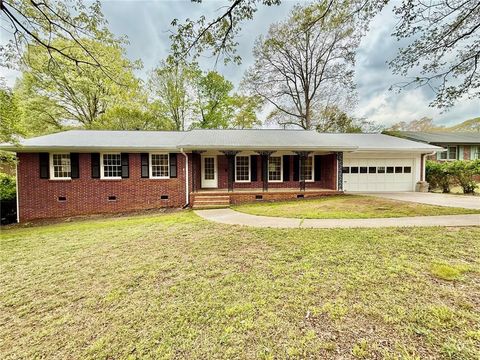 527 Rimrock Trail Stone Mountain GA 30083