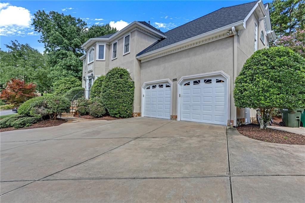 5617 Asheforde Lane