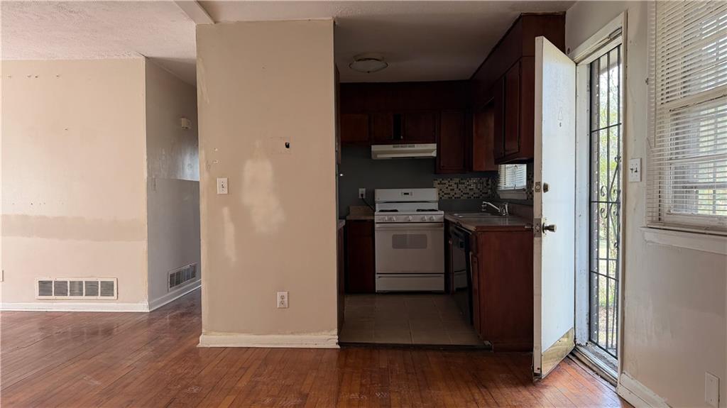 3533 Garfield Way SE