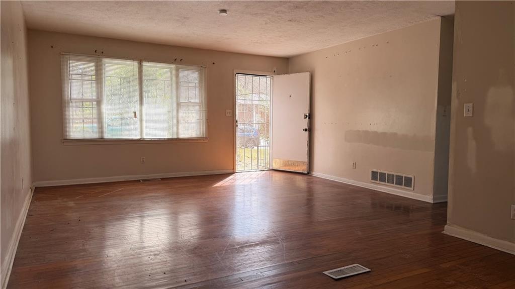 3533 Garfield Way SE