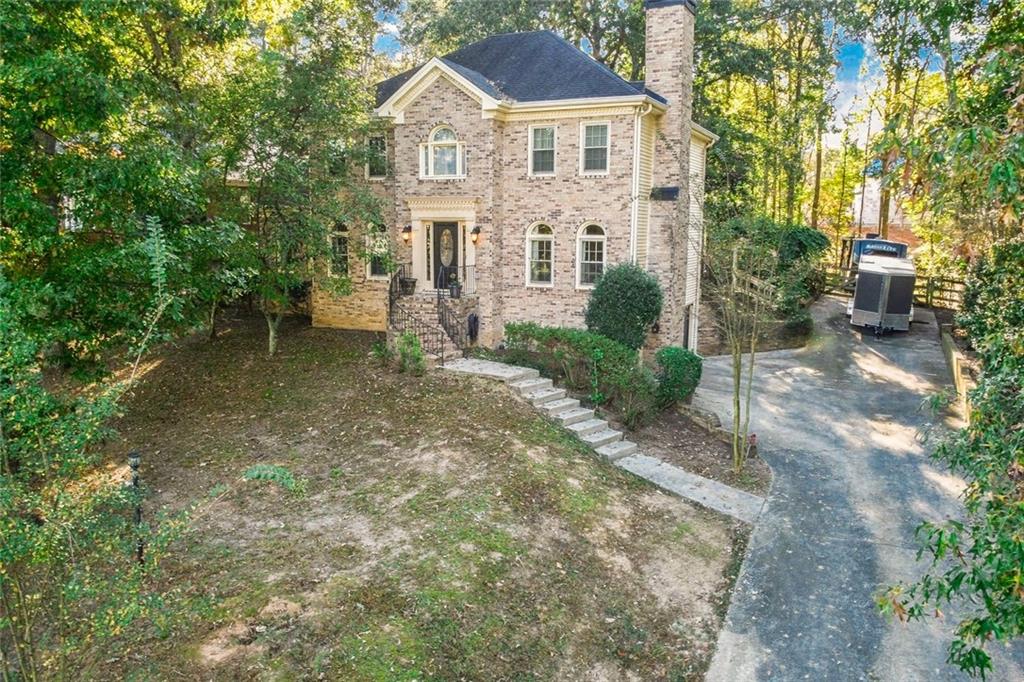5925 Chimney Springs Road