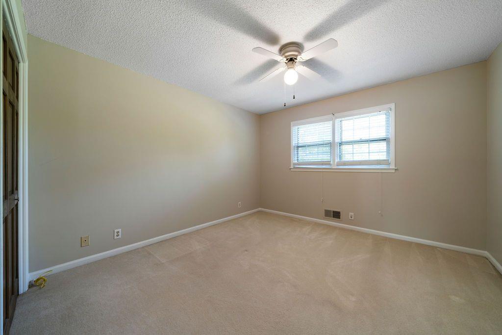 2921 Huntcliff Drive, Marietta, Georgia image 33