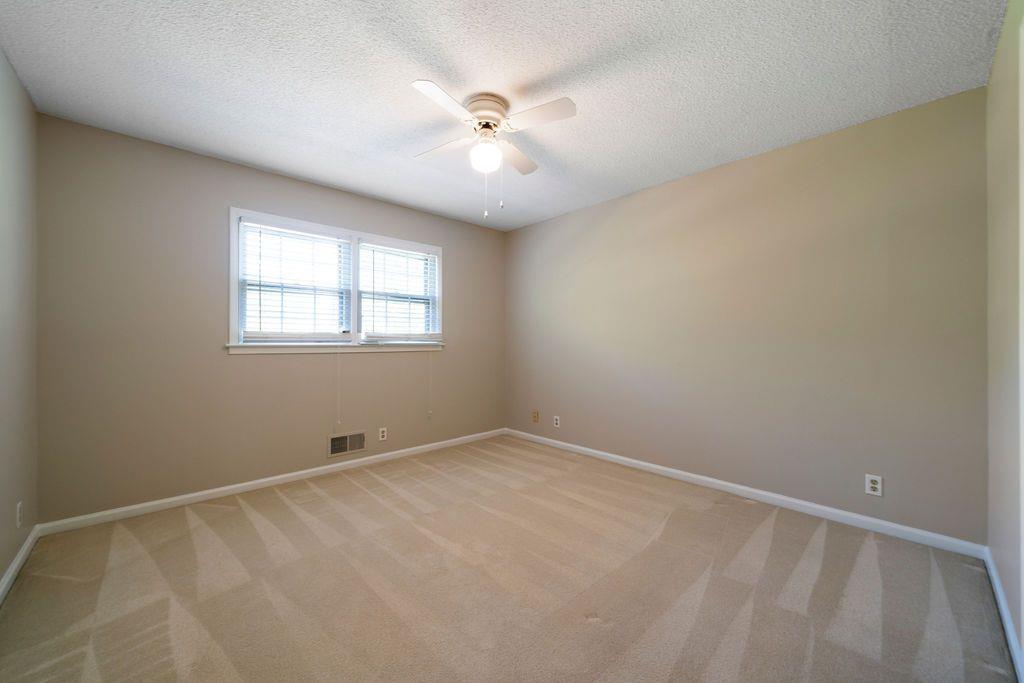 2921 Huntcliff Drive, Marietta, Georgia image 31