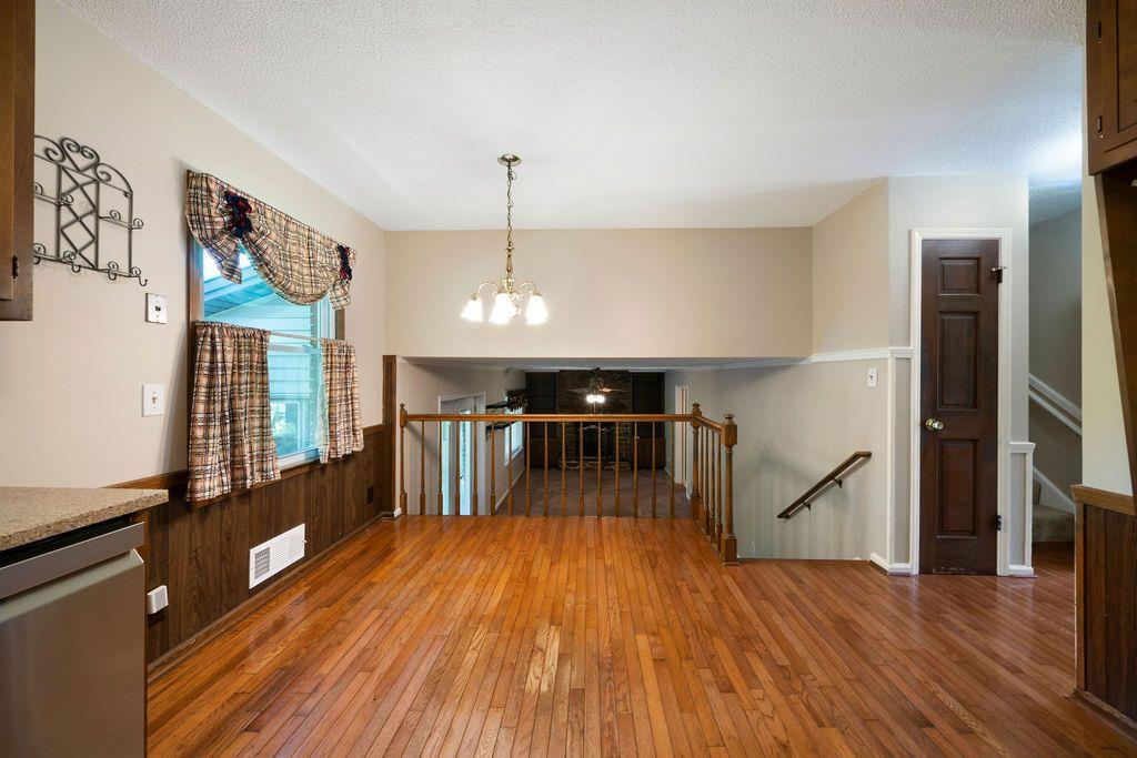 2921 Huntcliff Drive, Marietta, Georgia image 11