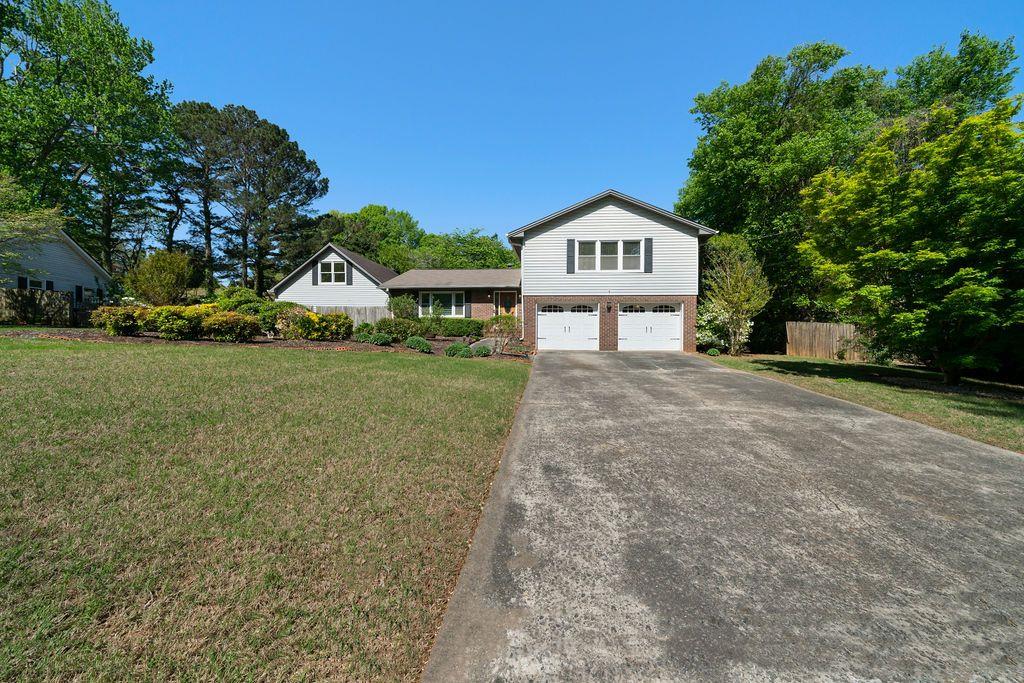 2921 Huntcliff Drive, Marietta, Georgia image 2