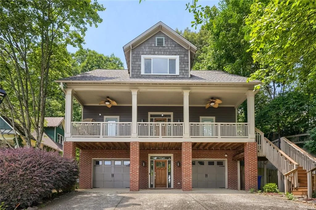 1444 Lakeview East Drive