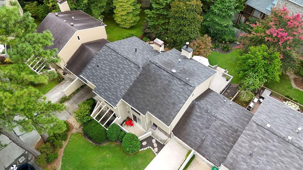 2312 Colonial Drive NE