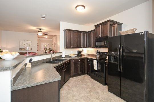 692 Oakside Place, Acworth, Georgia image 6