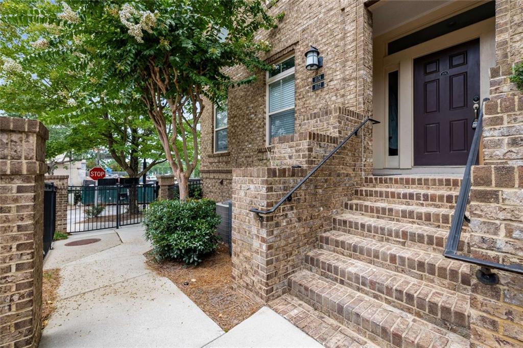 1172 Lavista Circle NE