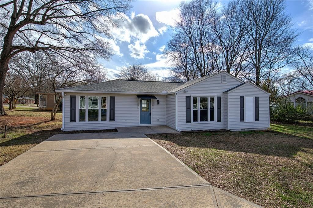 Photo of 30 Grove Circle, Cartersville, GA 30120 (MLS # 7704690)