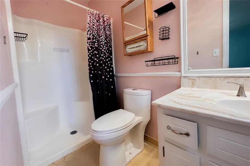 1709 Oak Ridge Circle, Stone Mountain, Georgia image 28