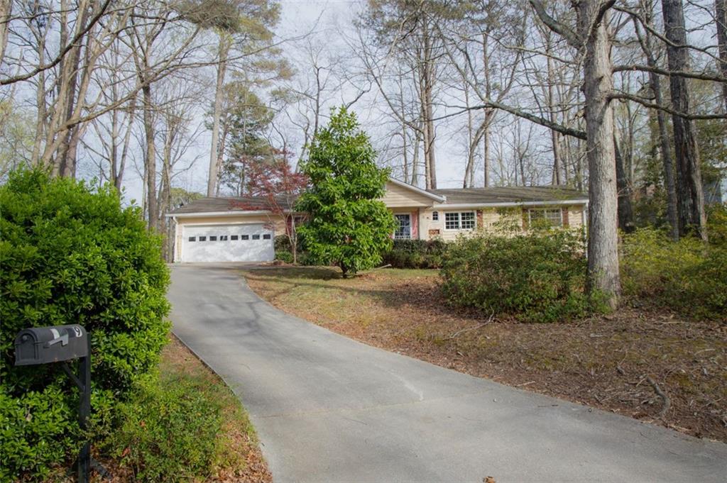 1709 Oak Ridge Circle, Stone Mountain, Georgia image 1