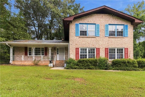 Homes For Sale - 4258 Executive Drive<br/> Stone Mountain, GA 30083