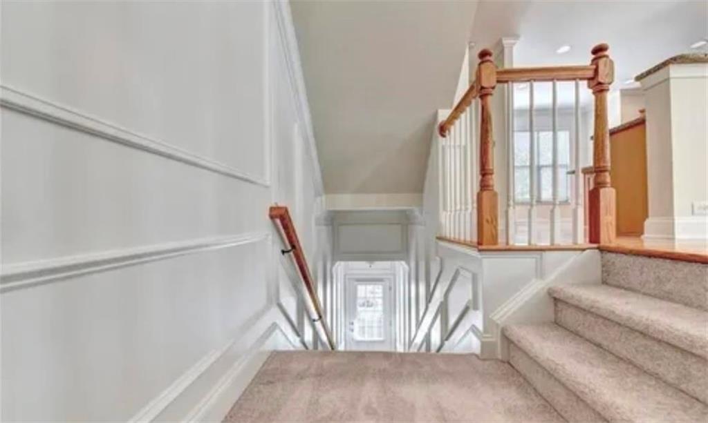 2790 Laurel Valley Trail