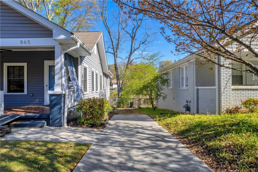 865 Rose Circle SW