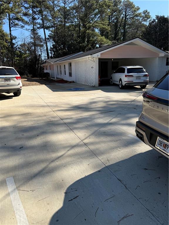 523 Hurricane Shoals Road