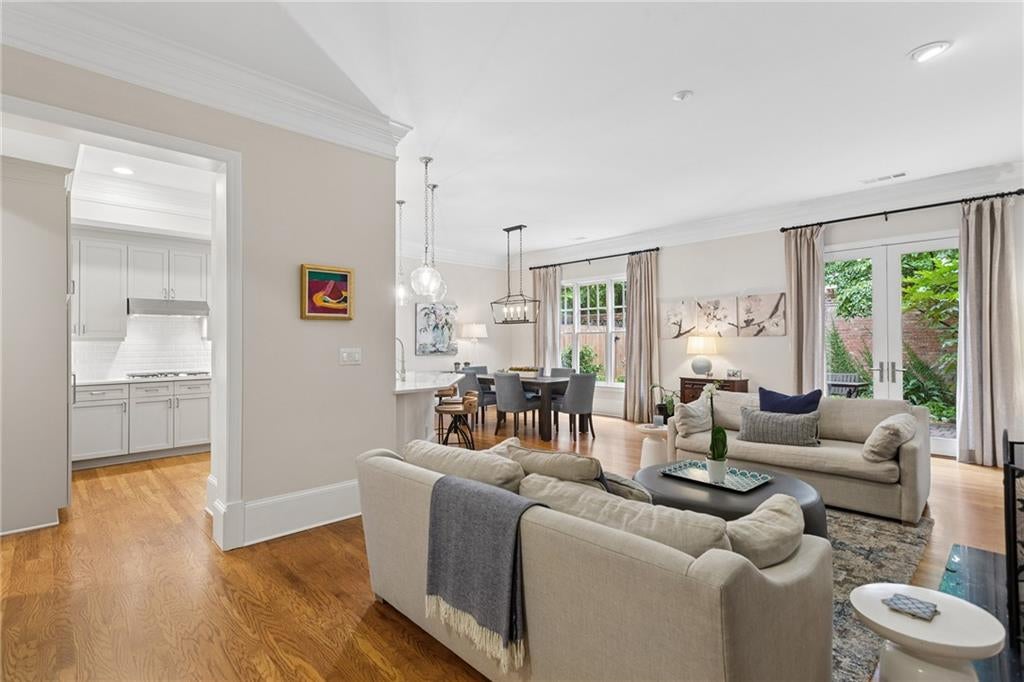 3313 Buckhead Forest Mews NE
