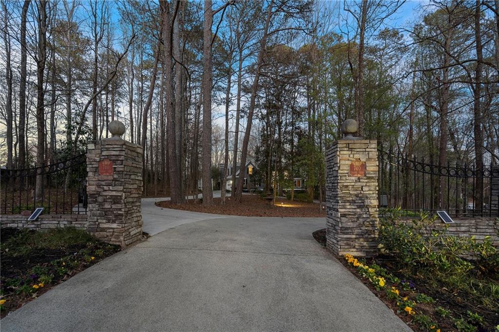 740 Frank Kirk Road, Kennesaw, Georgia image 3