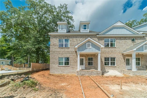 Townhouse For Sale - 320 Milledge Avenue<br/> Walton County, Monroe, GA 30655