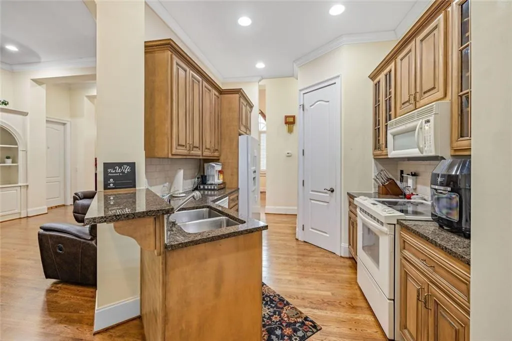 Gainesville, Georgia 30501, United States, 3 Bedrooms Bedrooms, ,2 BathroomsBathrooms,Residential,Coming Soon,146497