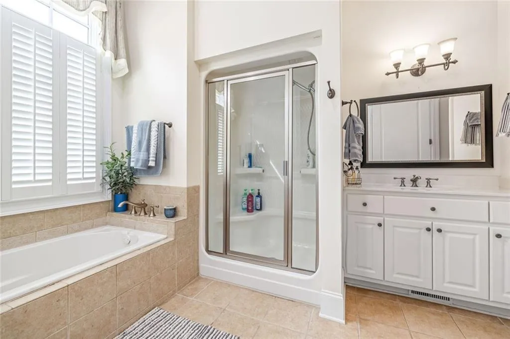 Gainesville, Georgia 30501, United States, 3 Bedrooms Bedrooms, ,2 BathroomsBathrooms,Residential,Coming Soon,146497