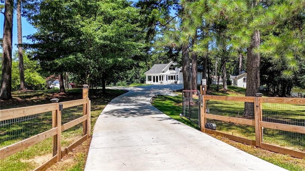 197 Big Springs Road SE