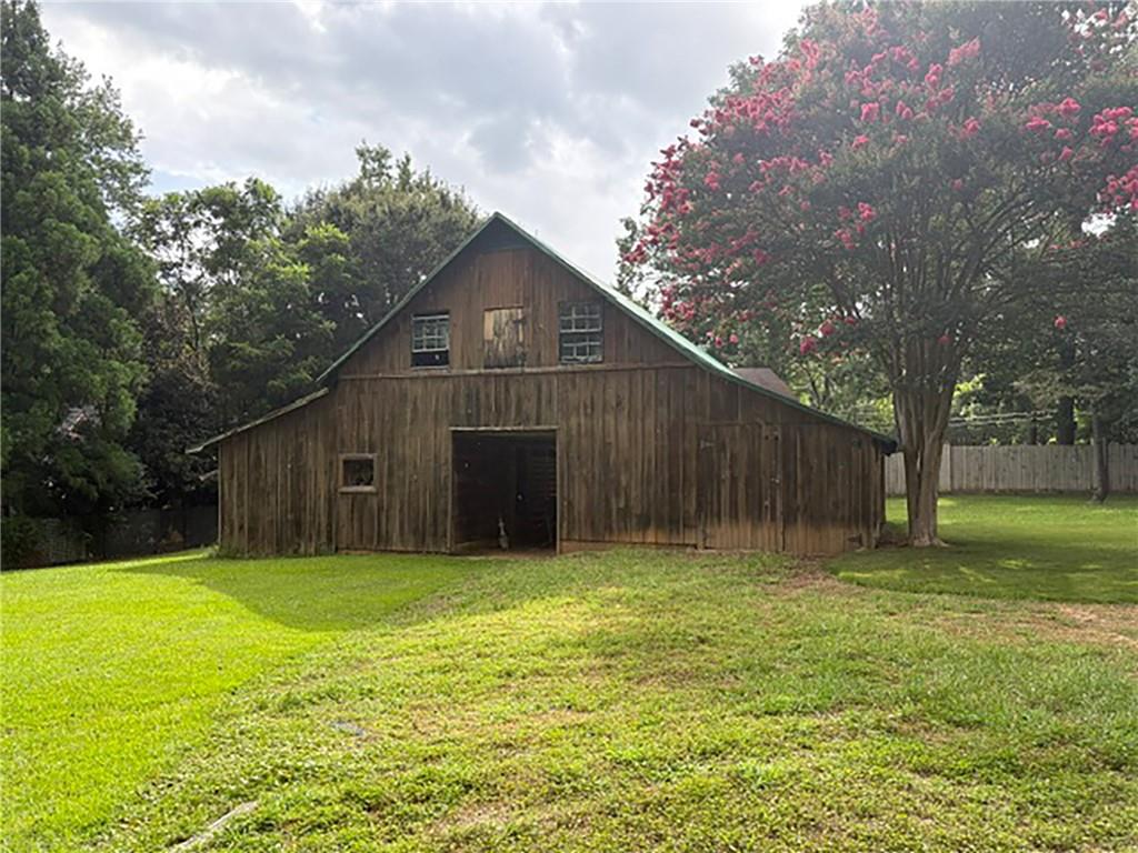 3290 Lower Roswell Road