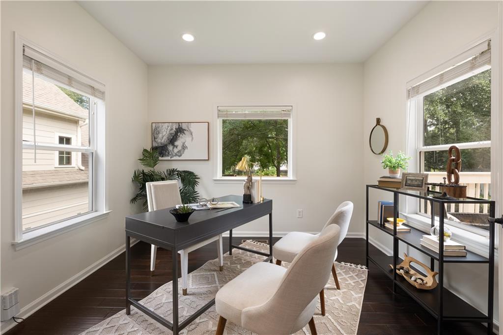 1124 Standard Drive NE