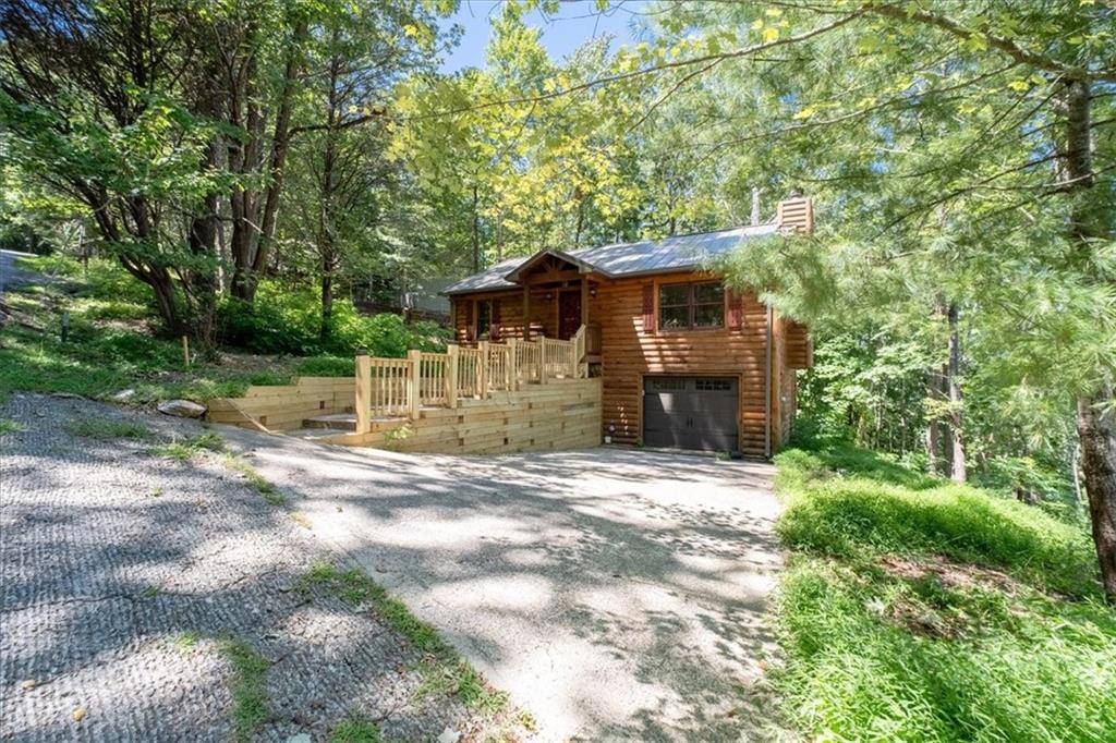 986 Mountain Oak Road