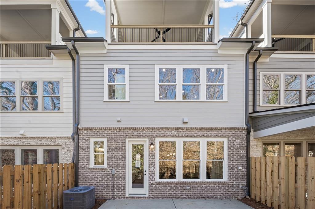 1981 American Way 28