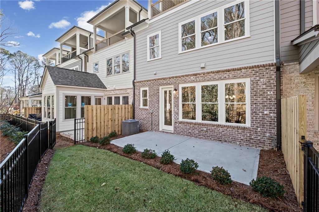 1981 American Way 28