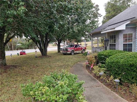 Homes For Sale - 7905 Rivertown Road<br/> Fairburn, GA 30213