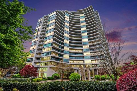 Condo For Sale - 700 Park Regency Place #1203<br/> Atlanta, GA 30326