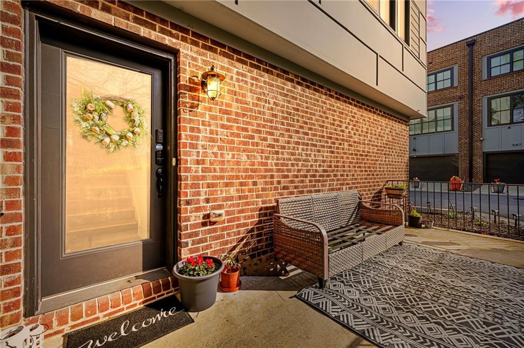 609 King Arnold Street