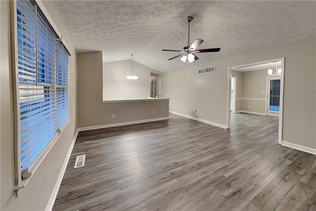 291 N Briar Ridge