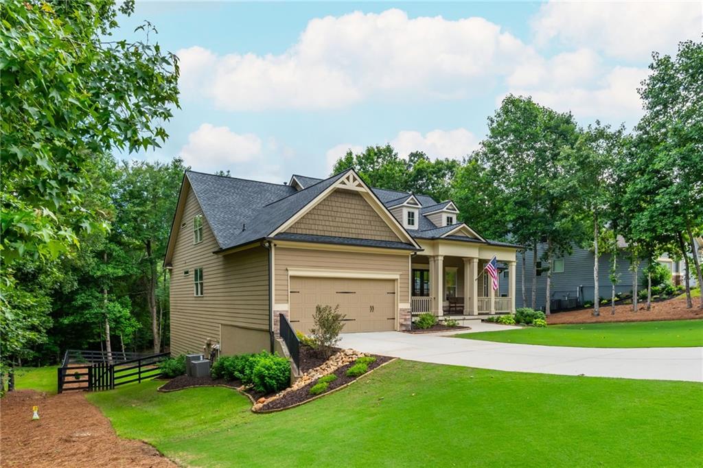516 Black Horse Circle
