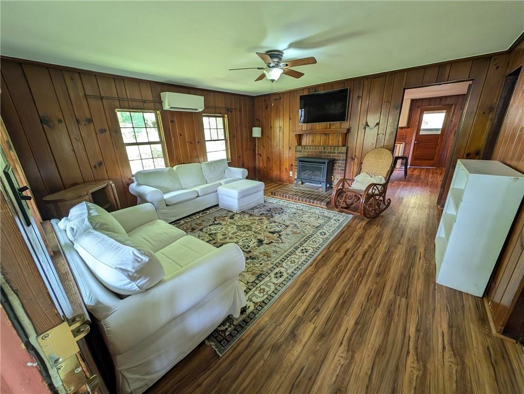 1570 Falls Road, Toccoa, Georgia image 12