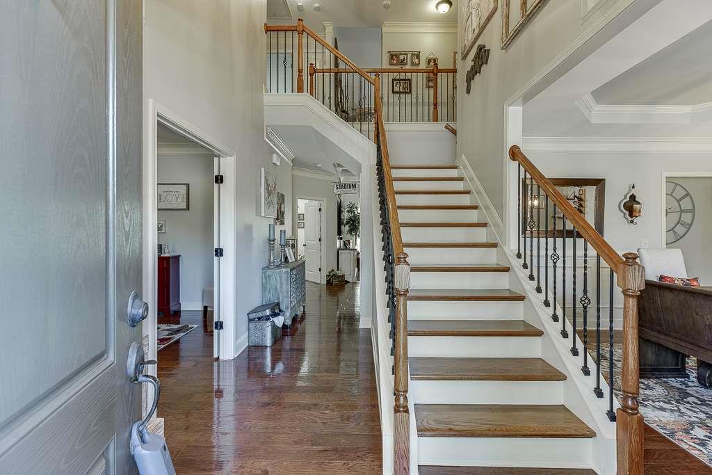 386 Ridge Walk Court
