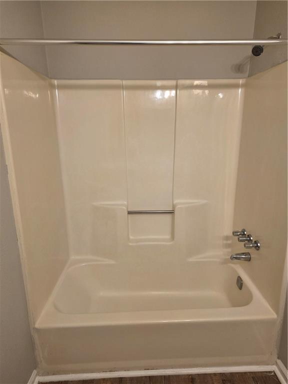 Oak Point - Residential Lease