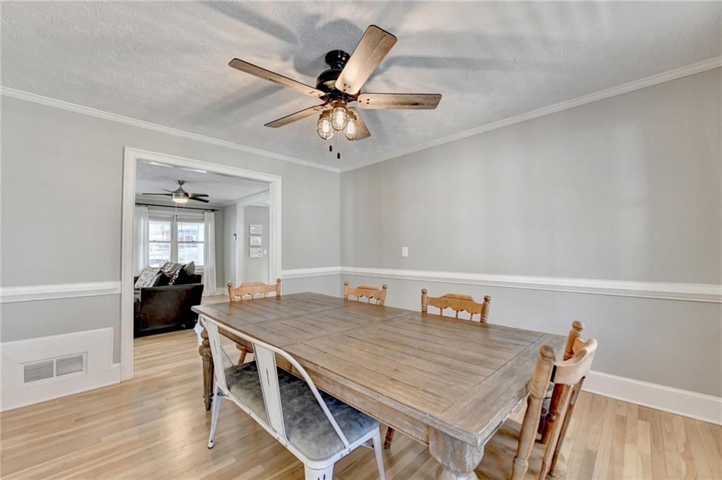 2085 Kings Valley Drive