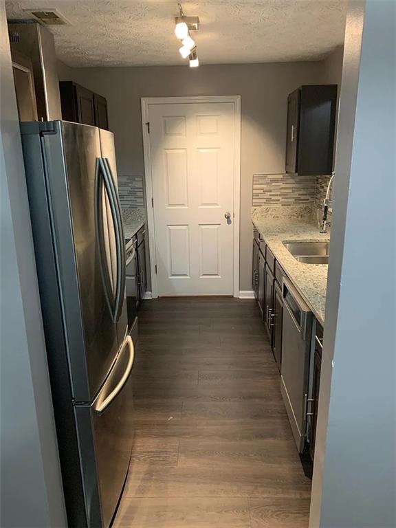 6203 Fairington Ridge Circle