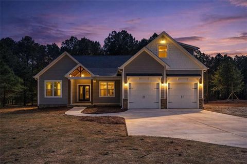 Homes For Sale - 452 Puckett Road<br/> Silver Creek, GA 30173