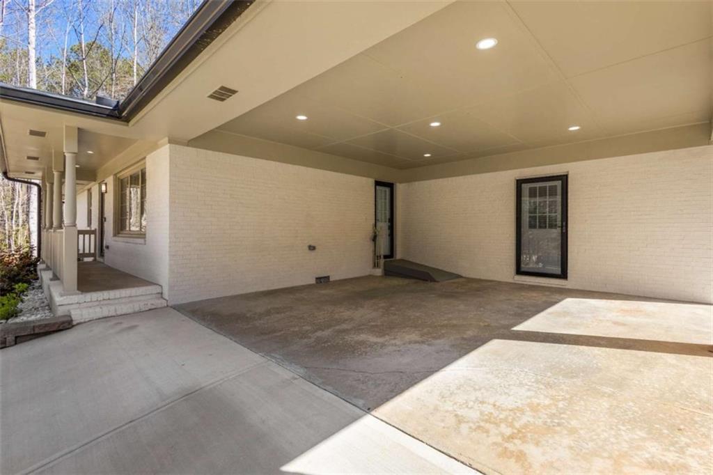 5109 Dogwood Hills Drive