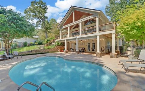 166 Cedar Street Lavonia GA 30553