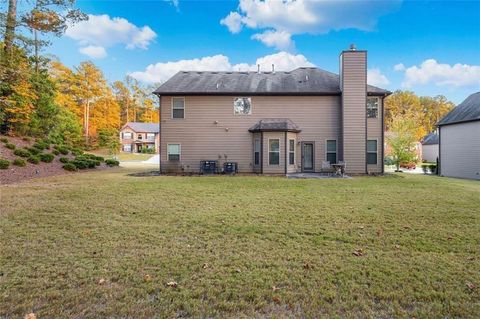 A home in Fairburn