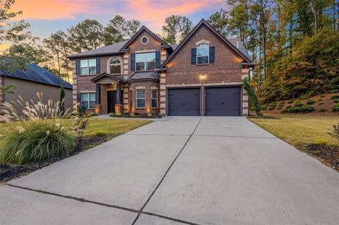 A home in Fairburn