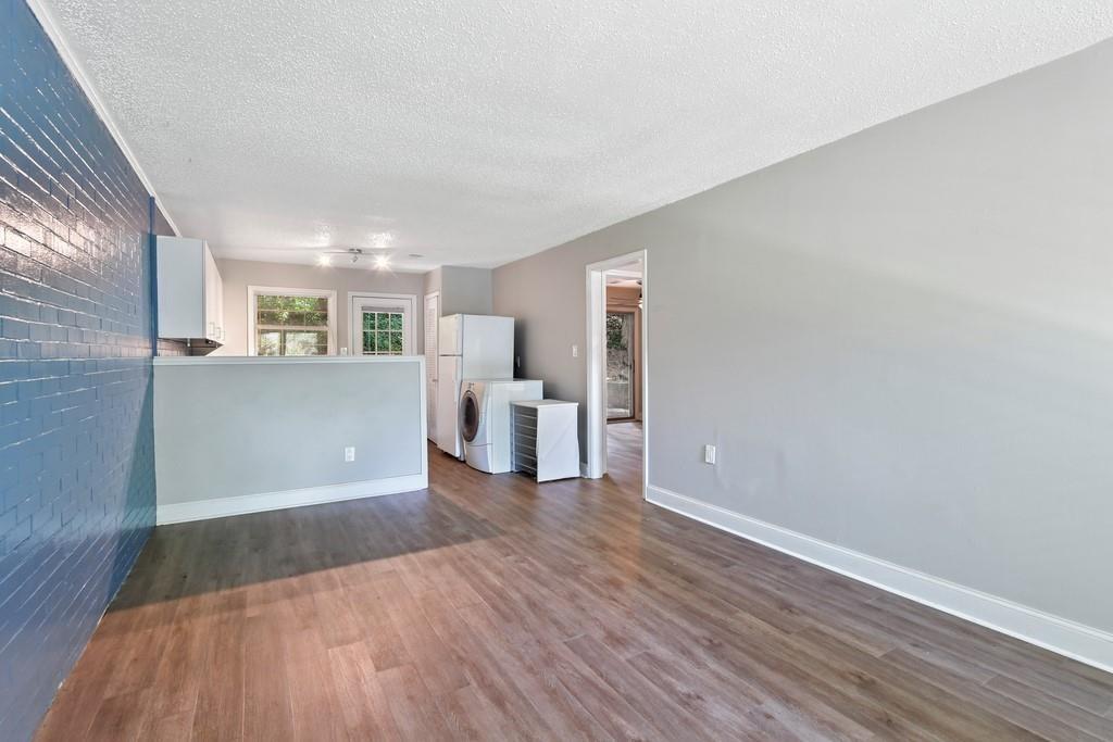 326 Mathews Avenue B