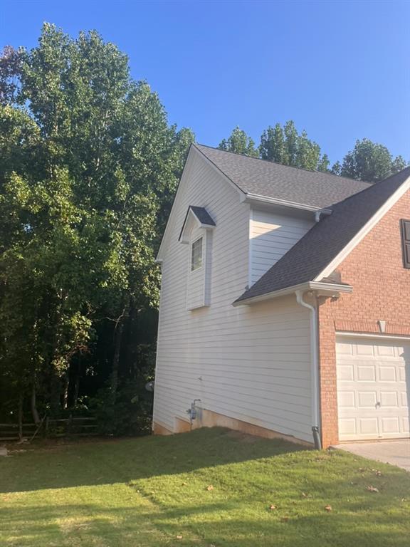 3881 Roxfield Drive
