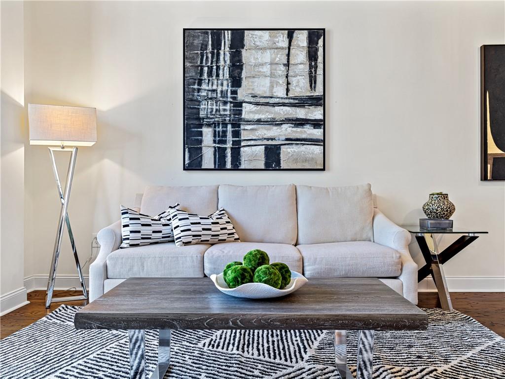 270 17th Street NW 2108